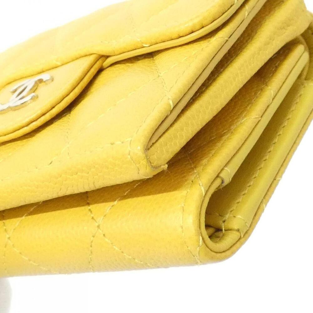 CHANEL Authentic Yellow Wallet - Picture 3 of 8